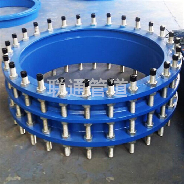 ���������s���^